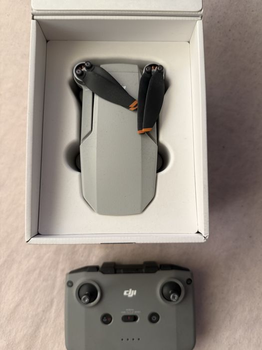 DJI  Mini 2 SE дрон