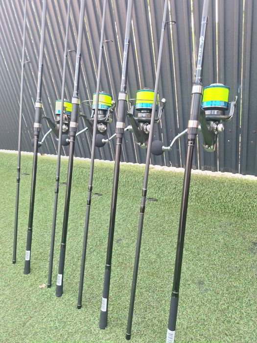 Set 4 Lansete Crap Pro FLx 9  3.60m 3.75 LBS 2 tronsoane Lbs + 4 Mulin