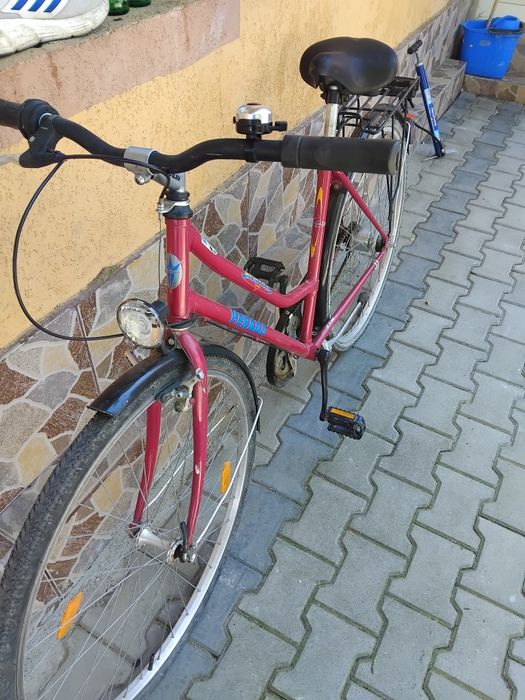 Vănd bicicleta foarte bună