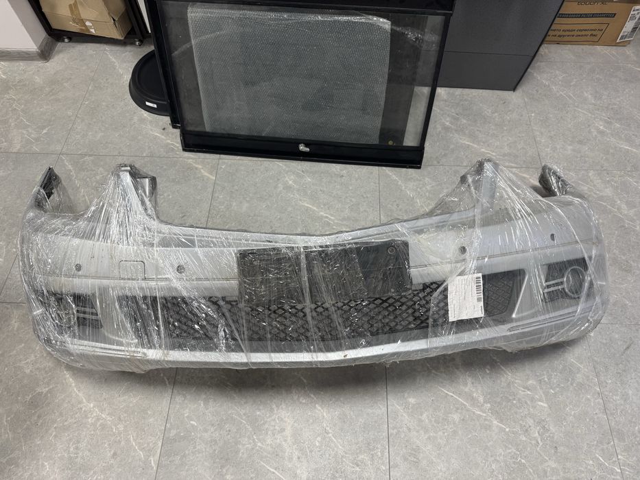 Mercedes w204 предна броня сива