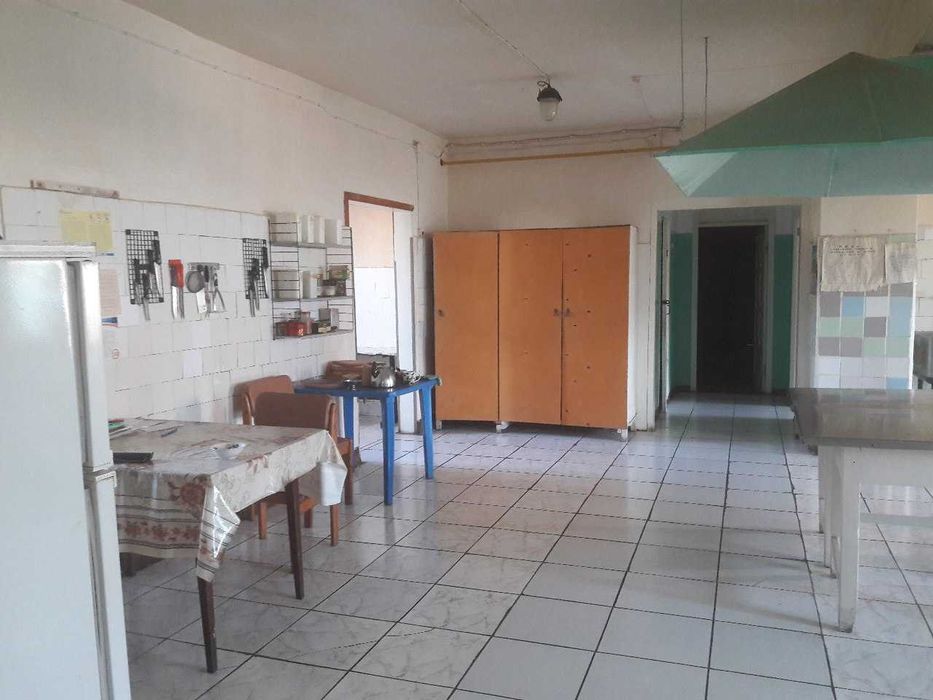 Участок и здание