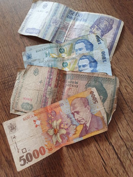 Monede cu eclipsa,,si bacnote