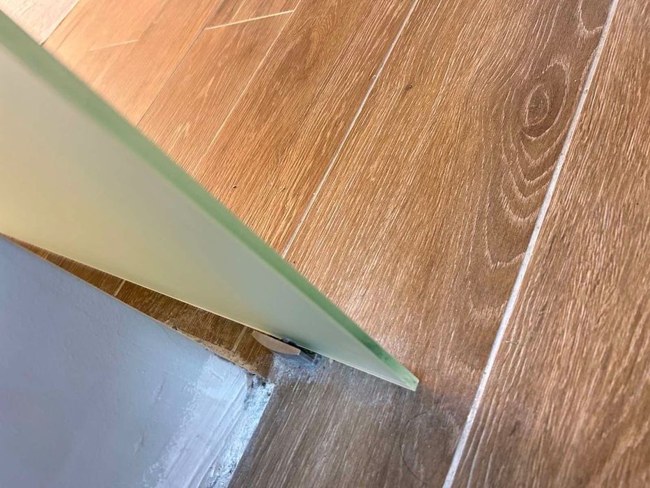 Стъклена плъзгаща система