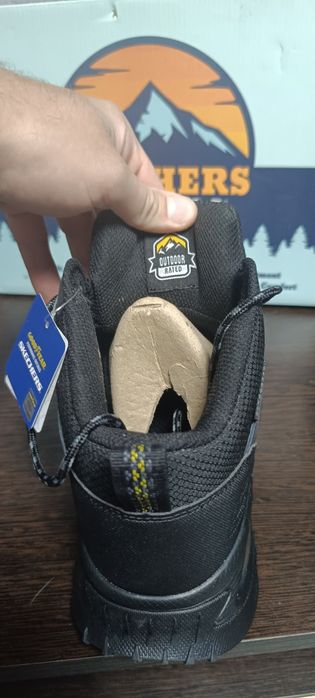 Продаём новые ботинки