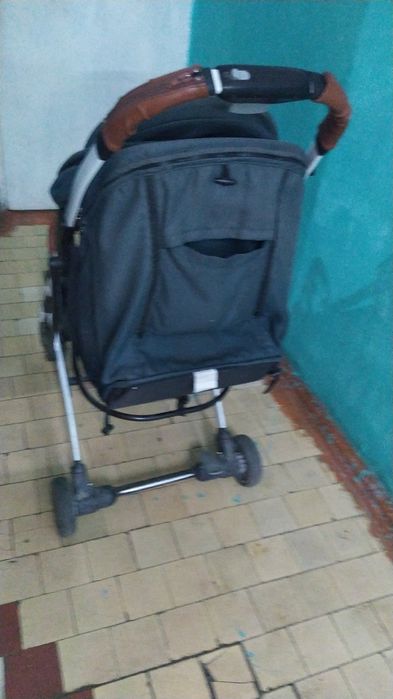 Коляска детская прогулочная