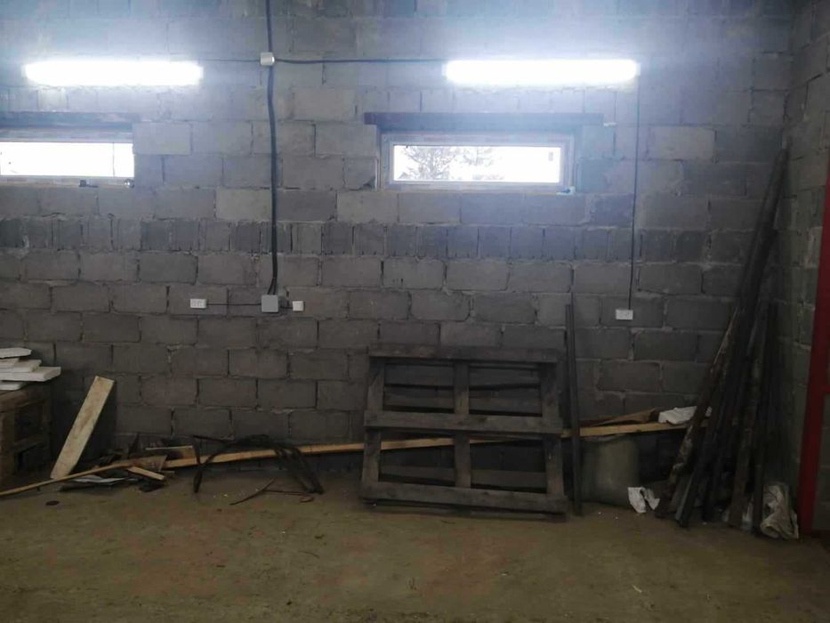 Продам  базу с пилорамой