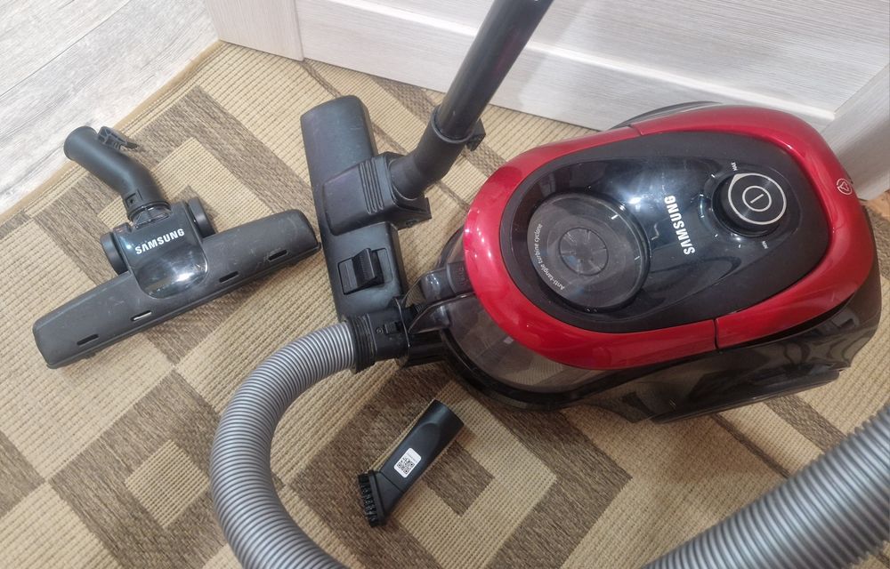 Продаётся пылесос