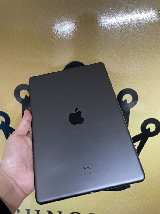 Ipad 9 / 64gb.