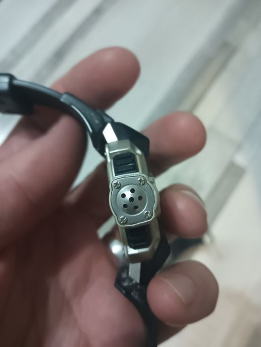 Vând două ceasuri casio