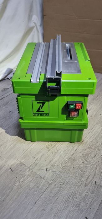 Fierăstrău circular de masă