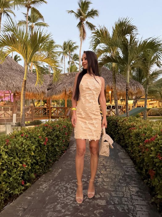 Красива рокля Amia/Амия