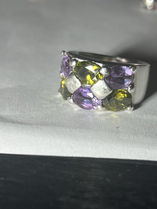 Inel de argint cu peridot si ametist