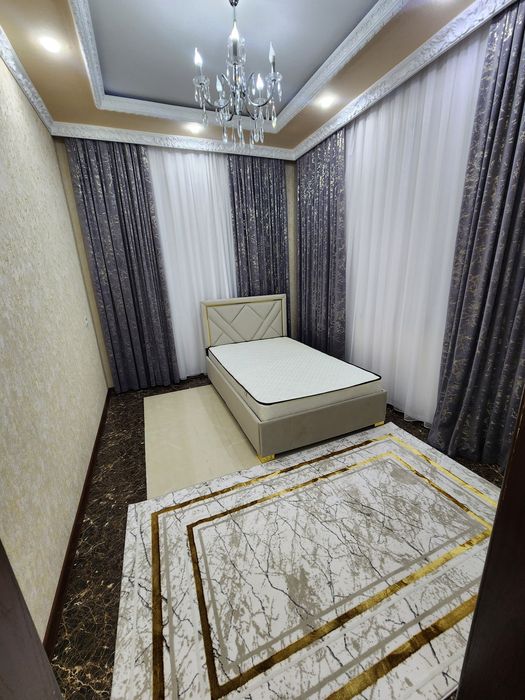 Диван  новый  120 *200