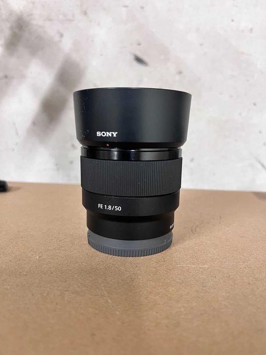 Продавам Sony A6400 с 2 обектива