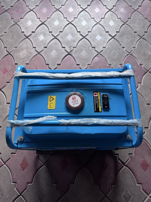 Продам бензиновый генератор новый!