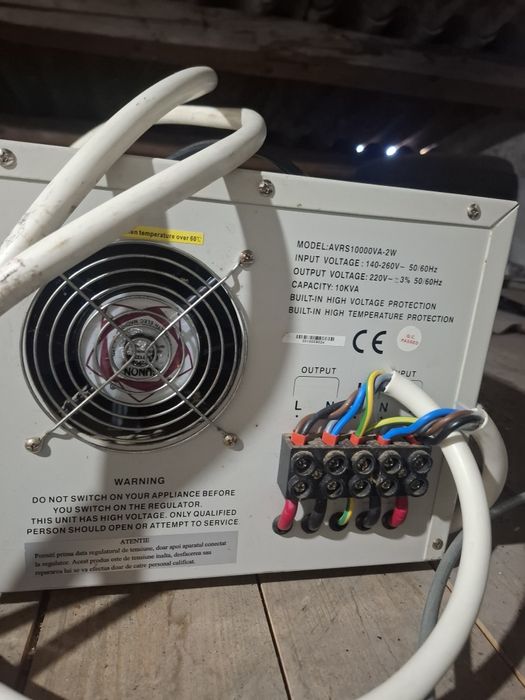 Stabilizator tensiune