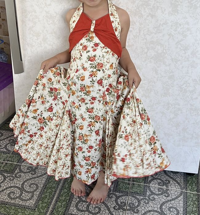 Платья на девочку