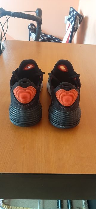 Adidasi nike air max 2090 originali marime 39 24,5 cm