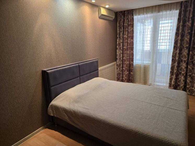 Дава се под наем Двустаен апартамент в София, Център - 65 кв.м за 433.5 € - Снимка #1