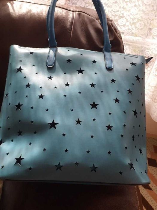 Продавам изгодно 1 запазена дамска чанта, еко кожа, италианска