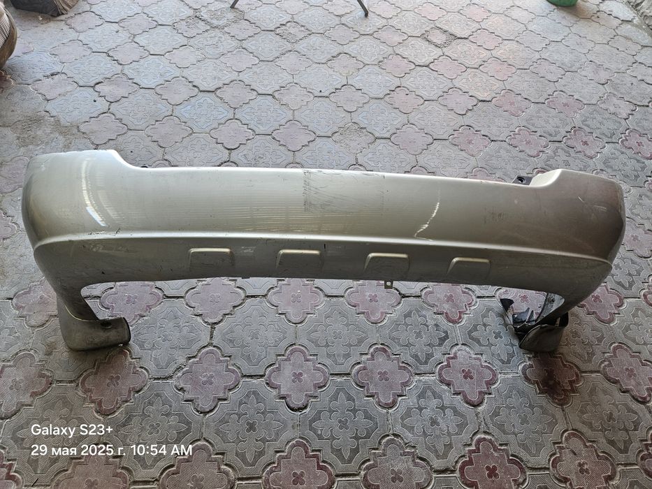 Бампер задний для тойота