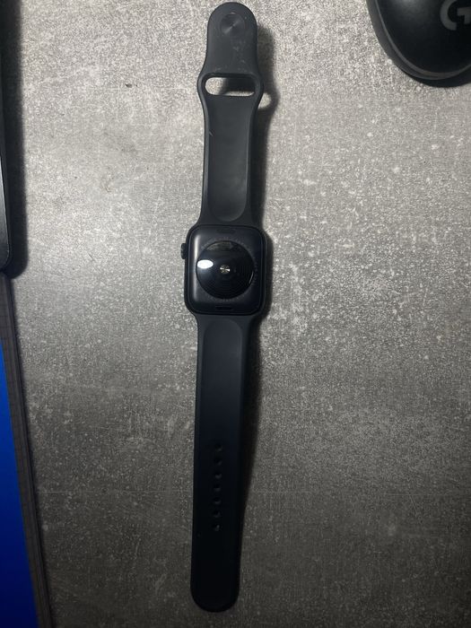 Apple Watch SE первого поколения