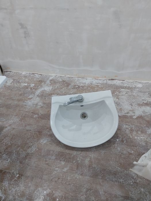 Унитаз, раковина!!!