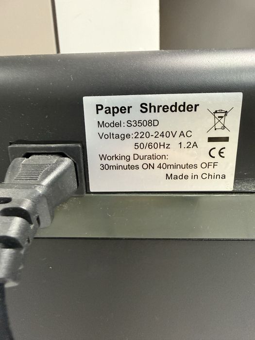 Продаю шредер CONIX S3508D