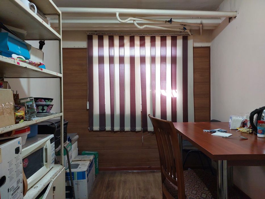 БИЙ. Метро Горького.  Аренда помещения 90 м2.