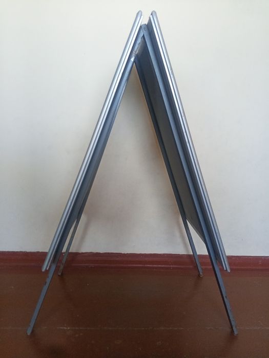 Рекламалар учун Стойка Сотилади