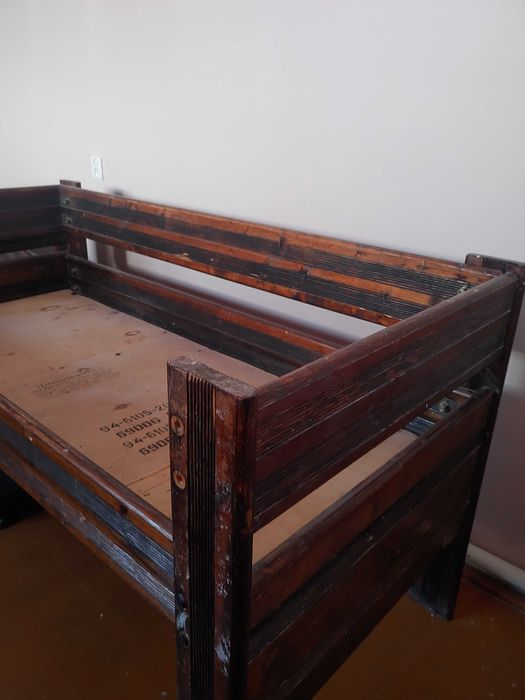 Кровать подростковая деревянная двухярусная