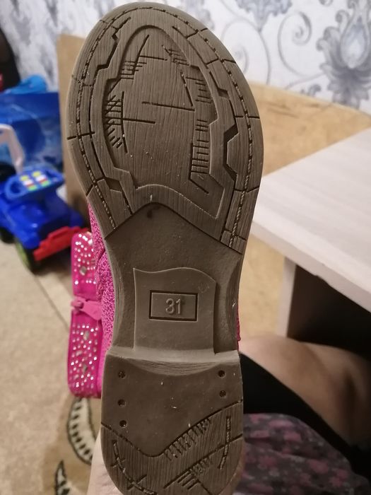 Продам детские сапожки