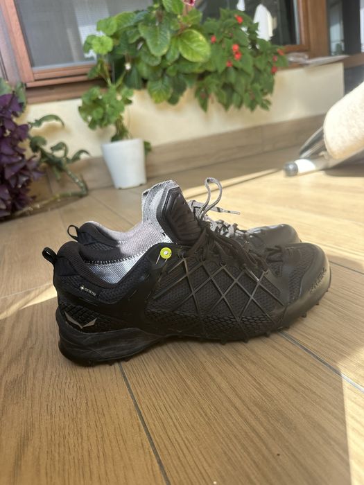 Турисъически обувки SAVELA