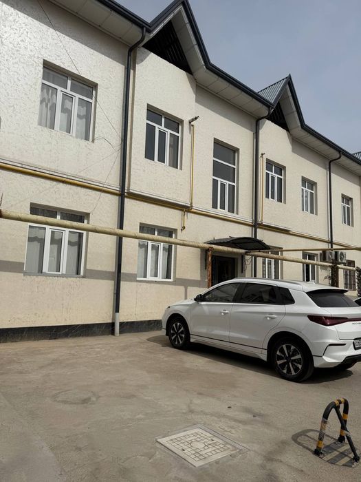 Uy sotiladi sharoiti a'lo darajada