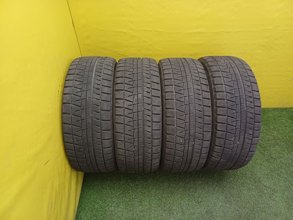 Шины 245 45 R17 BRIDGESTONE комплект