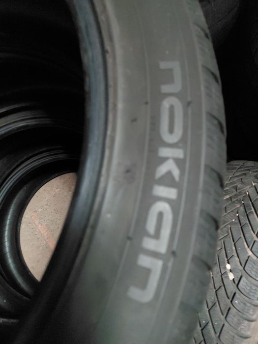 225/45/19" Nokian 4бр.гуми