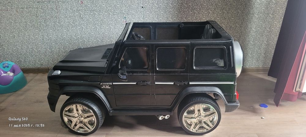 Продам детский электромобиль