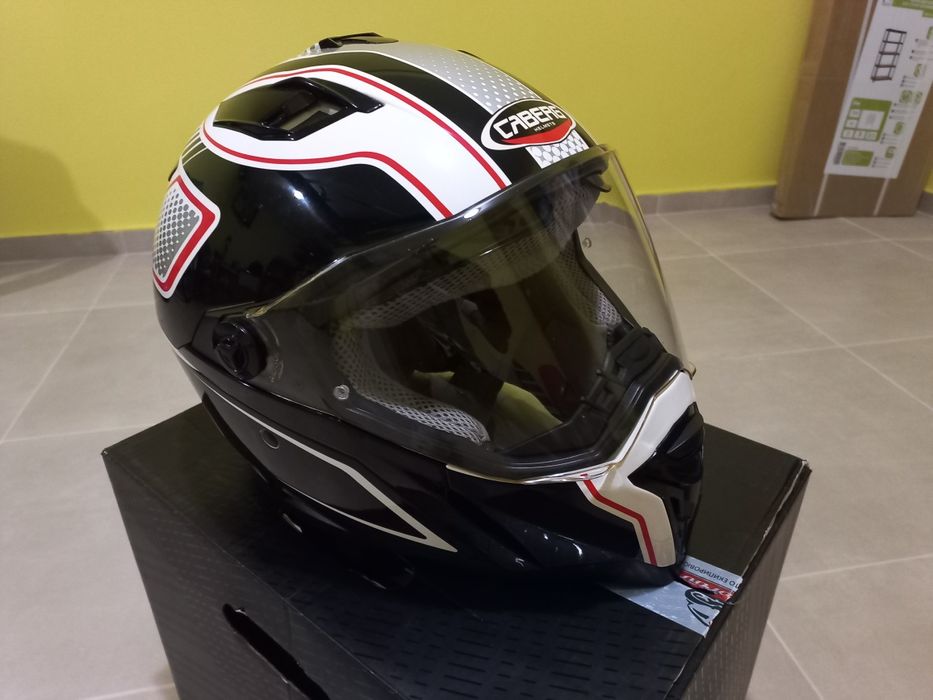 Каска - Caberg Stunt Blade white Black red