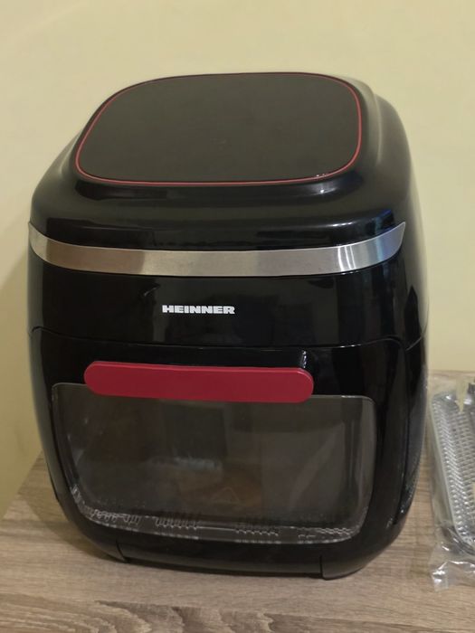 Продавам Heinner HAF-B2000FB- фритюрник с горещ въздух