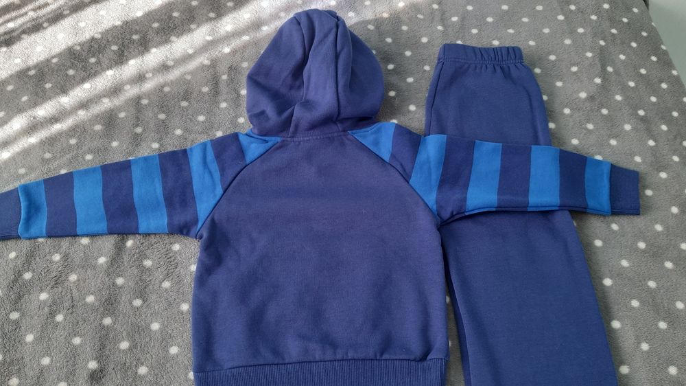 Детско ватирано екипче