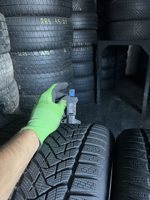 4 anvelope iarna 215/50/17 Dunlop app noi DOT 2025!