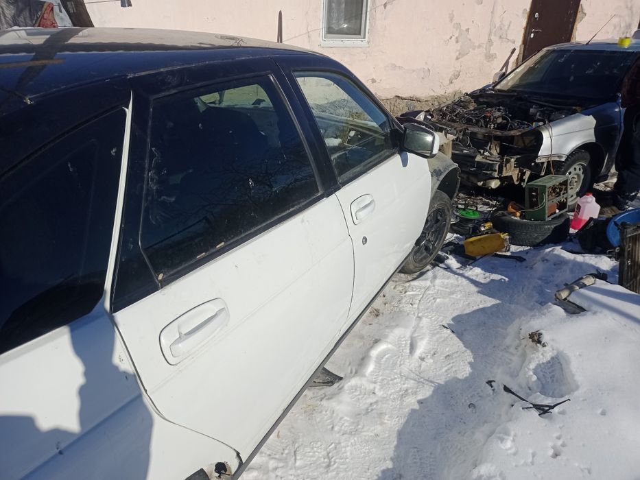 Продам двери на Приору хетчбек