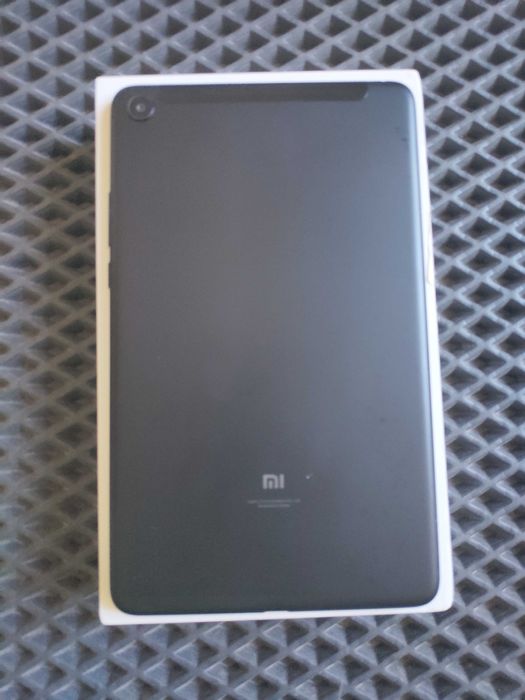 Планшет Xiaomi MiPad 4 (3+32 Wi-Fi)