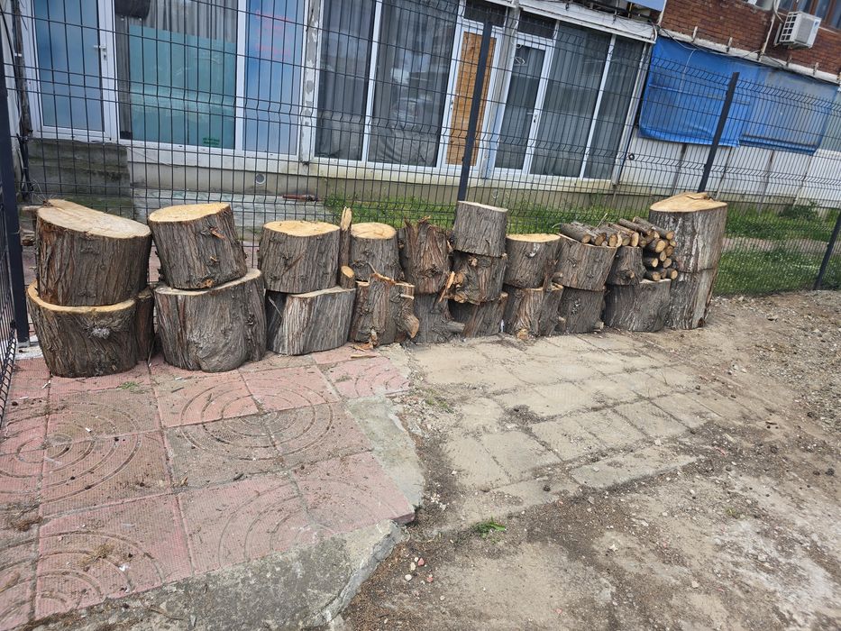 Дърва за огрев, около 3 куб.