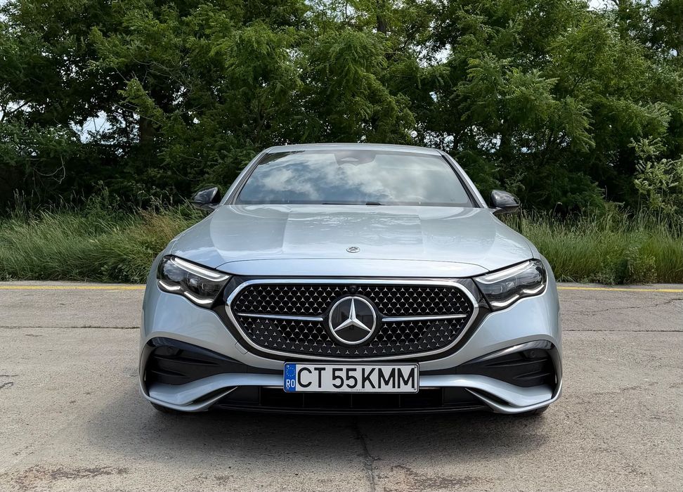 Mercedes-Benz E Vând urgent.
