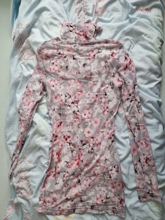 Отдам женские вещи