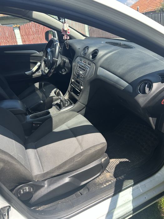 Vand ford mondeo mk4 pentru dezmembrari sau reconditionat