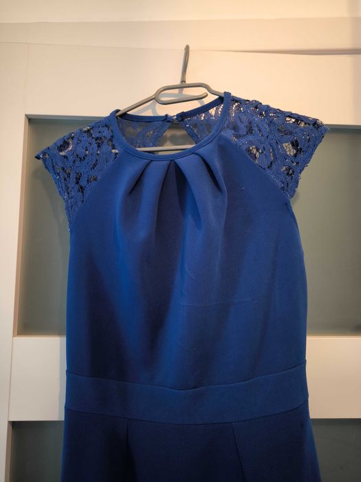 Vând rochie albastră