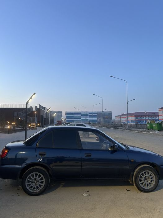 Продам чистую Тайота
