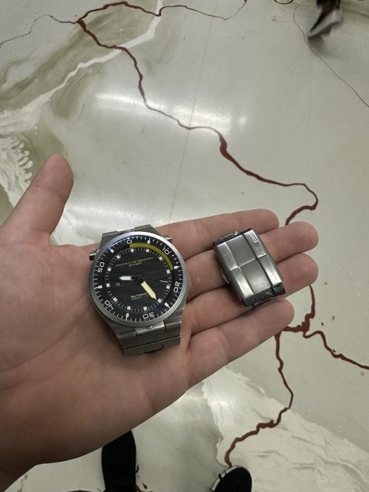 Часы Porsche design